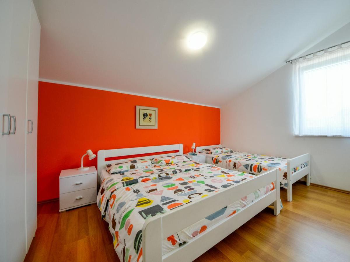 Apartment Lucija By Interhome Матули Екстериор снимка